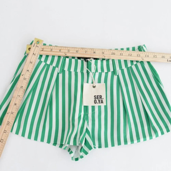 SER.O.YA Wren Wide Leg Short Kelly Green & White Stripe Silk Shorts XS NWT - Picture 2 of 7
